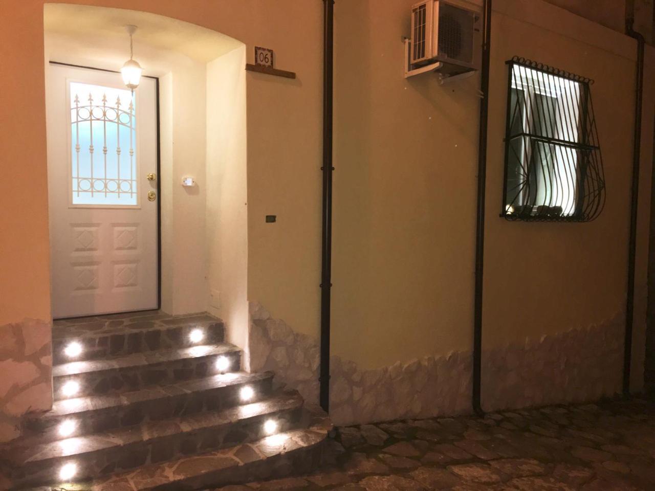 ויבו ולנטיה Casanova - Luxury Apartment מראה חיצוני תמונה