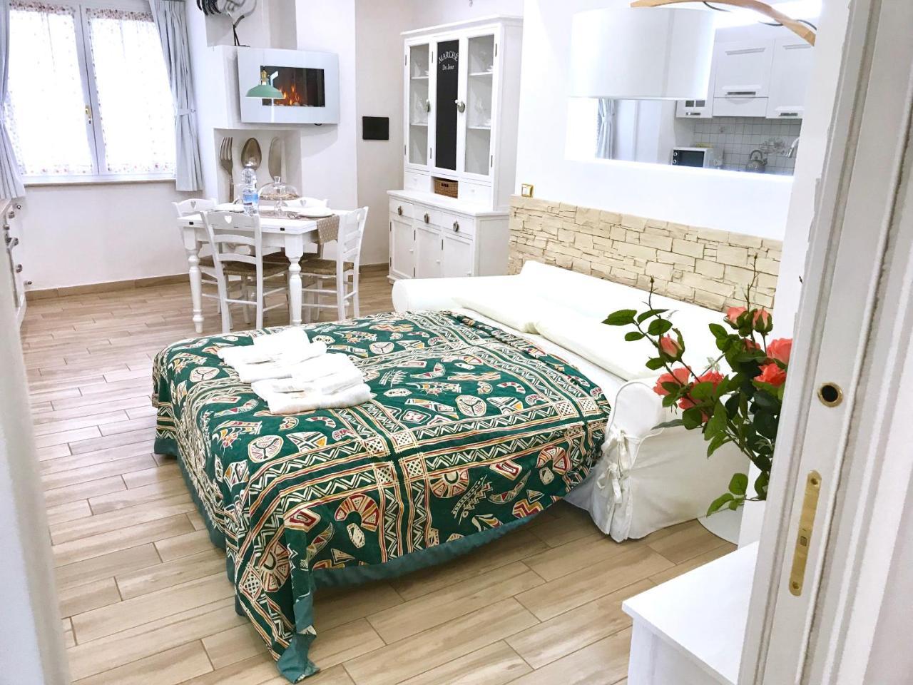ויבו ולנטיה Casanova - Luxury Apartment מראה חיצוני תמונה